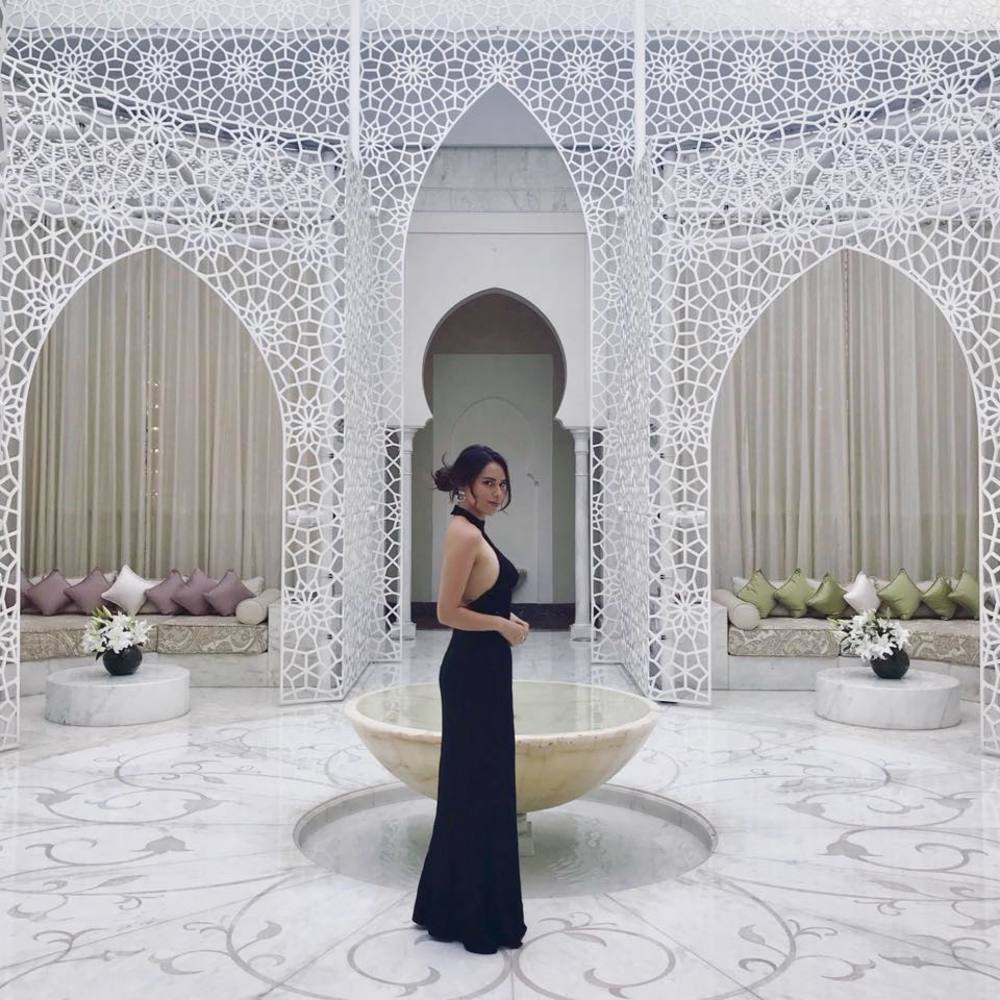 Meet your Posher, Ally